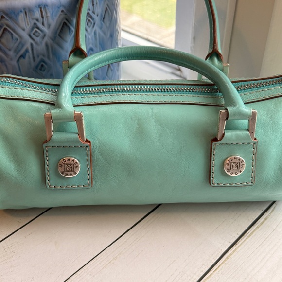 Michael Kors | Vintage Leather Barrel Hand Bag, Mint Green - Picture 3 of 17